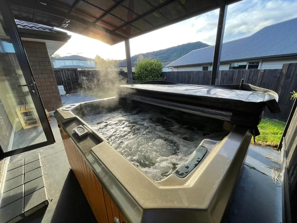 Your Happy Place-Quiet Area & Spa Pool Rotorua Tatil Evi